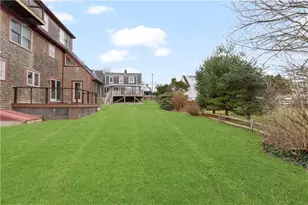 2 Easton Terrace, Middletown, RI 02842 - Photo 8
