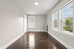 200 Narragansett Ave, Providence, RI 02907 - Photo 20
