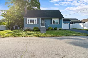 9 Castro St, East Providence, RI 02916 - Photo 1
