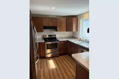 644 Elm Street, Woonsocket, RI 02895 - Photo 6