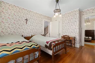 20 Bainbridge Ave, Providence, RI 02909 - Photo 34