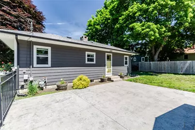 18 Hattie Avenue, Smithfield, RI 02828 - Photo 40
