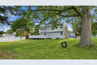 14 Dorothy Avenue, Portsmouth, RI 02871 - Photo 4