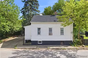 16 Mill St, Johnston, RI 02919 - Photo 2