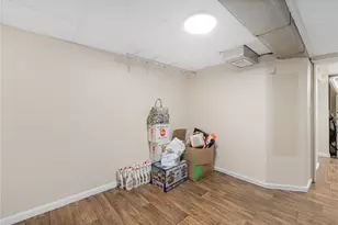 243 Killingly St, Providence, RI 02909 - Photo 12