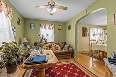 43 Virginia Avenue, Woonsocket, RI 02895 - Photo 10
