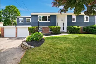 25 Stoneham St, Cranston, RI 02920 - Photo 2