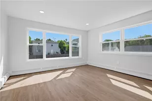 25 Stoneham St, Cranston, RI 02920 - Photo 16