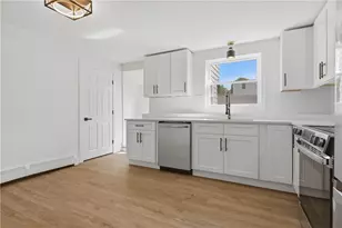 25 Stoneham St, Cranston, RI 02920 - Photo 24