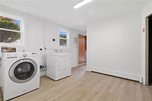 25 Stoneham St, Cranston, RI 02920 - Photo 34