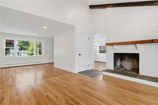25 Stoneham St, Cranston, RI 02920 - Photo 14