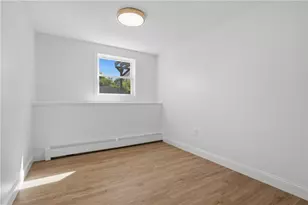 25 Stoneham St, Cranston, RI 02920 - Photo 32