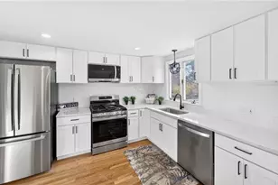 155 Birkshire Dr, Warwick, RI 02886 - Photo 2