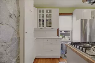 1536 Main Rd, Tiverton, RI 02878 - Photo 10