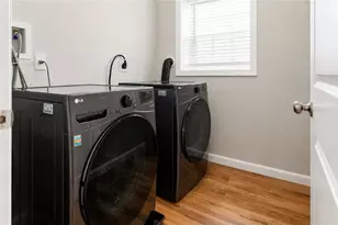 63 Chester Ave, Providence, RI 02907 - Photo 26