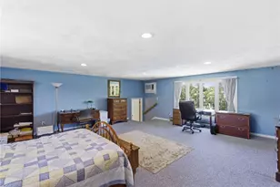 550 Algonquin Dr, Warwick, RI 02888 - Photo 18