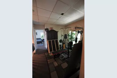 8 Washington Street, Pawtucket, RI 02860 - Photo 12