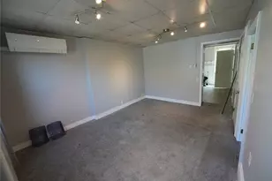 8 Washington St, Pawtucket, RI 02860 - Photo 6