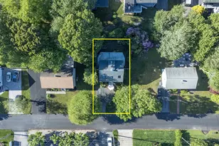 39 Wanda St, Narragansett, RI 02882 - Photo 2