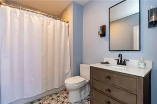 15 Castle St, East Greenwich, RI 02818 - Photo 22