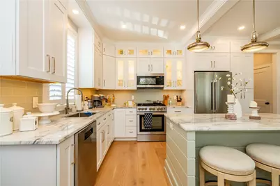15 Castle Street #9, East Greenwich, RI 02818 - Photo 12