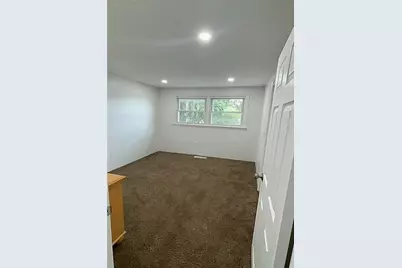 26 Fornelli Street, West Warwick, RI 02893 - Photo 8