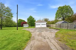 36 Ledward Ave, Westerly, RI 02891 - Photo 10
