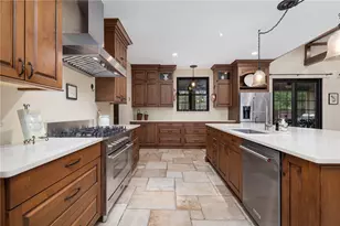 19 Blacksburt Ct, North Kingstown, RI 02874 - Photo 18