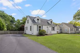 70 New Lexington Rd, North Kingstown, RI 02852 - Photo 4