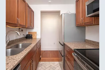 1 Oakwood Terrace #7, Newport, RI 02840 - Photo 20