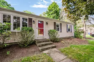 59 Orchard Dr, Cumberland, RI 02864 - Photo 2