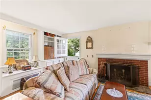 52 Wildwood Ave, East Providence, RI 02916 - Photo 16