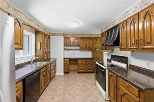 32 Briarwood Rd, Lincoln, RI 02865 - Photo 14