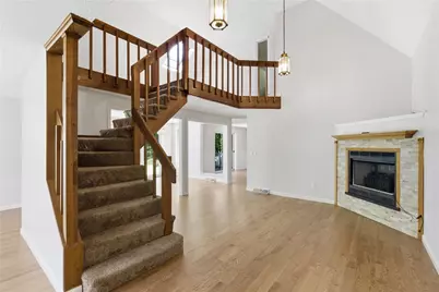 32 Briarwood Road, Lincoln, RI 02865 - Photo 8