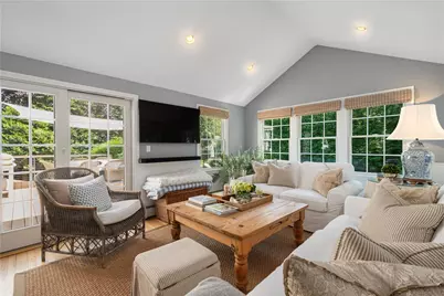 3 Oak Manor Drive, Barrington, RI 02806 - Photo 12
