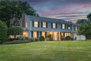 9 Stone Tower Ln, Barrington, RI 02806 - Photo 6