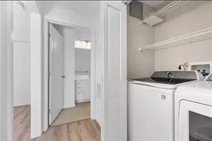 1000 Providence Pl, Providence, RI 02903 - Photo 12