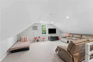 198 Poppasquash Rd, Bristol, RI 02809 - Photo 44
