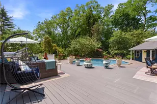 198 Poppasquash Rd, Bristol, RI 02809 - Photo 8