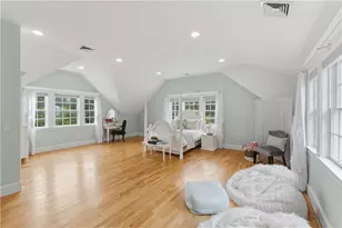 198 Poppasquash Rd, Bristol, RI 02809 - Photo 46