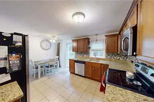 27 Amherst Rd, Warwick, RI 02889 - Photo 10