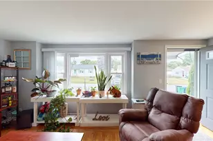 27 Amherst Rd, Warwick, RI 02889 - Photo 12