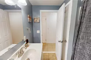 27 Amherst Rd, Warwick, RI 02889 - Photo 26