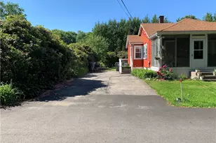 28 Old Reservoir Rd, Cumberland, RI 02884 - Photo 2