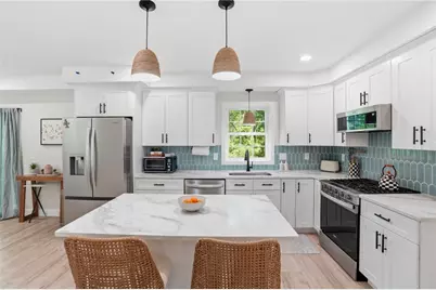 72 Wilbur Road, Lincoln, RI 02865 - Photo 2