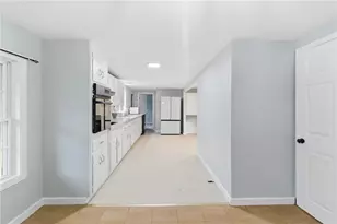 38 Franklin St, East Providence, RI 02915 - Photo 14