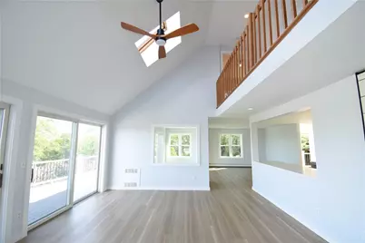 32 J H Dwyer Drive, Middletown, RI 02842 - Photo 12