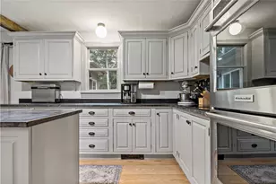 172 Estelle Dr, South Kingstown, RI 02892 - Photo 8
