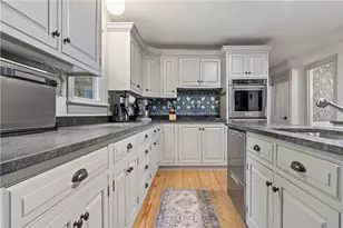 172 Estelle Dr, South Kingstown, RI 02892 - Photo 10