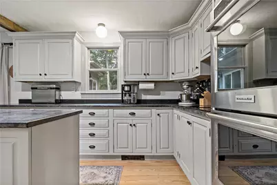172 Estelle Drive, South Kingstown, RI 02892 - Photo 8